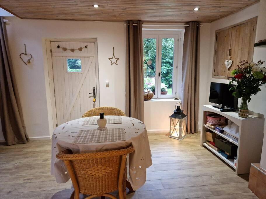 Petit Cottage Breton Saint-Mayeux Экстерьер фото